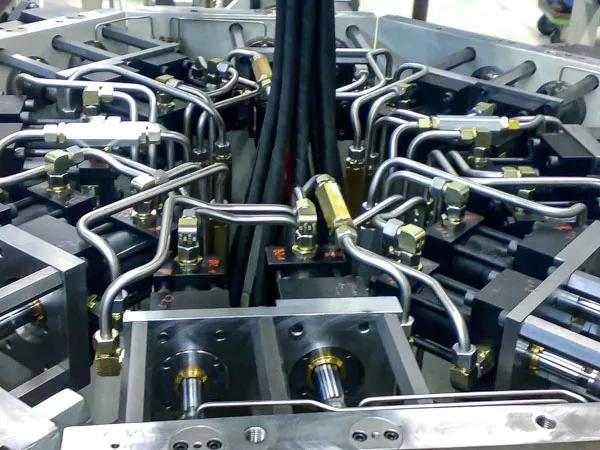 HÖRMANN Intralogistics - Usługi montażu hydraulicznego